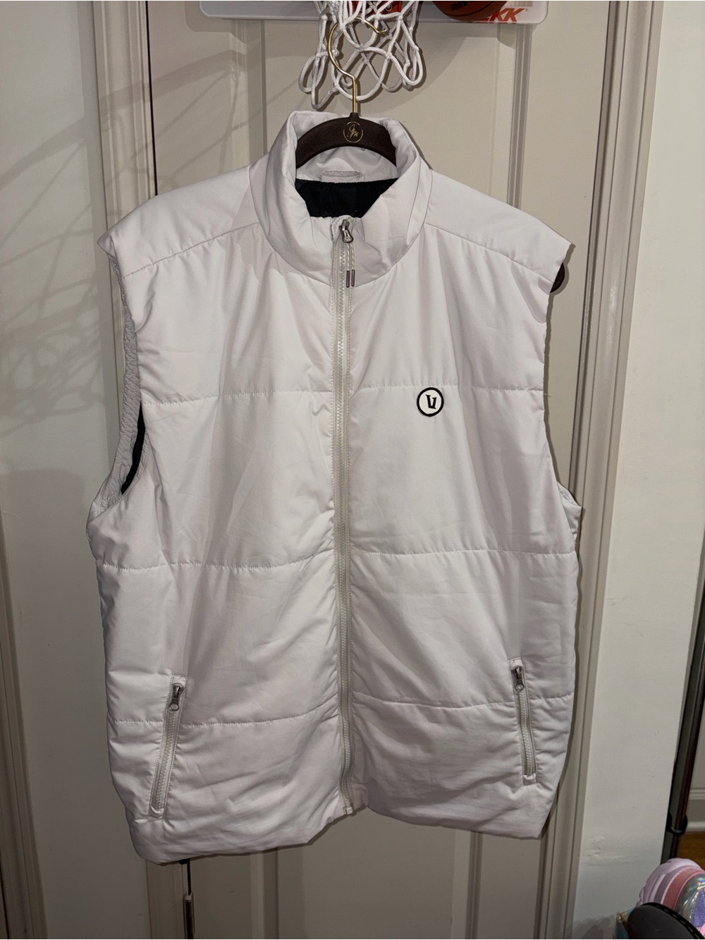 Men’s  white/grey  Vuori Echo Insulated  Vest sz XL